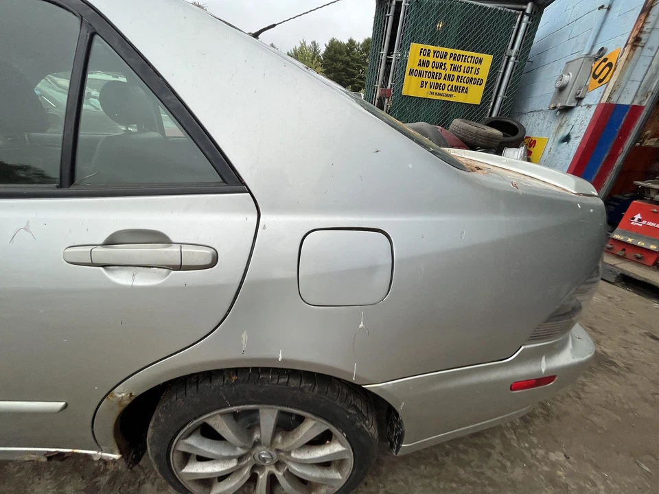 Campana extractora LEXUS IS300 01 02 03 04 05 Foto 3 de 4