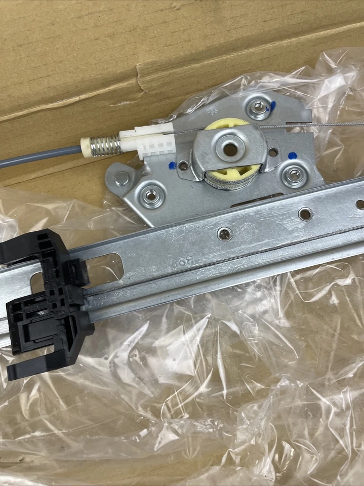 Dorman 749-469 se adapta a BMW 325xi 330xi regulador de ventana eléctrica trasero derecho WO motor Nuevo de Lote Antiguo Foto 4 de 4