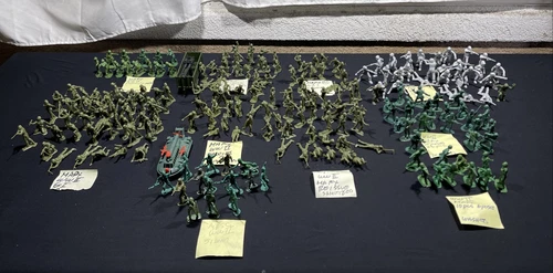 Vintage Marx WWlI Soldiers Playsets Lot Of 200