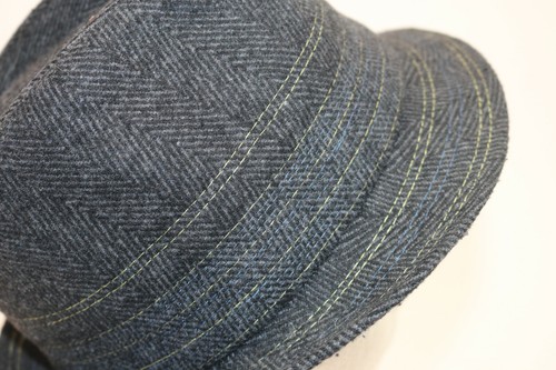 BCBGMAXAZRIA Hat Charcoal Gray Wool Yellow Stitch Fedora Trilby Unisex One Size - Picture 5 of 11