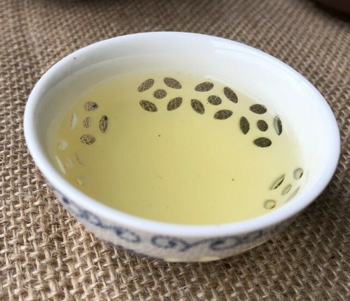 MingQian Green tea Yong Chuan Xiu Ya Tea, Chongqing Yongchuan Xiu Bud Green Tea - Picture 5 of 6