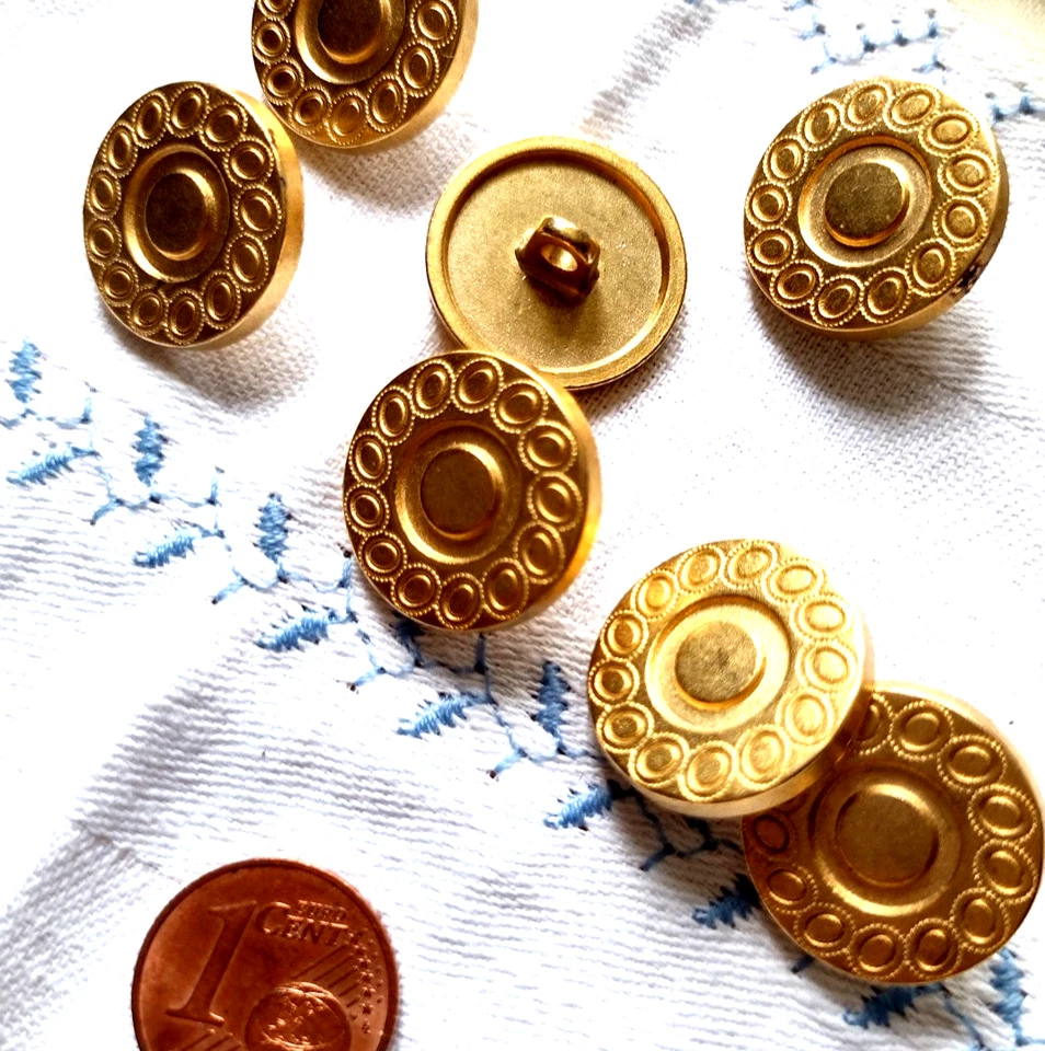 Konvolut Knöpfe in Knopfröhrchen, mit Steg, 18 mm, goldfarben, N E U - Metall - Bild 3 von 3