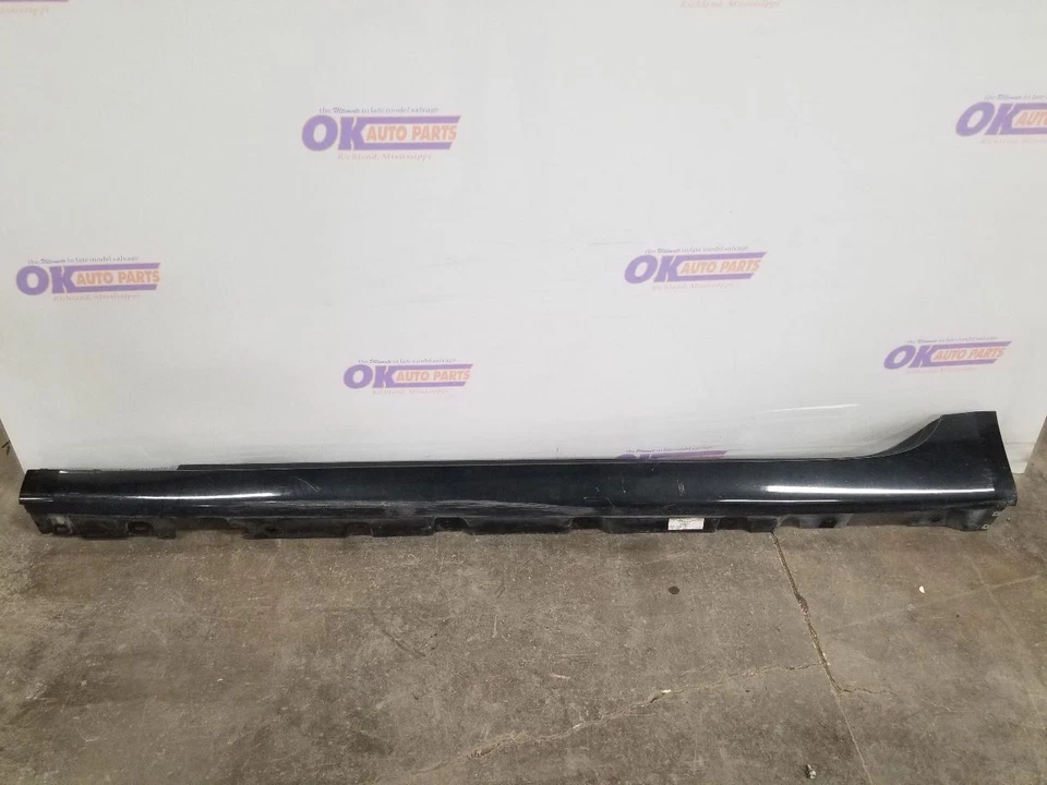 10 2010 BMW 550I GT ROCKER PANEL MOULDING LEFT DRIVER BLACK  - Image 2 of 4