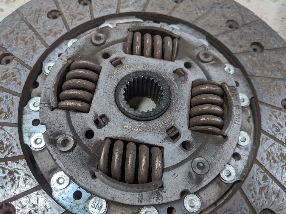 LAND ROVER FREELANDER 2.0 TD4 2007 USED CLUTCH SACHS 325025710 - Image 4 of 4