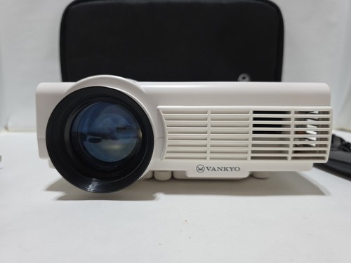 Vankyo Leisure 3 Mini Projektor getestet - Bild 2 von 6