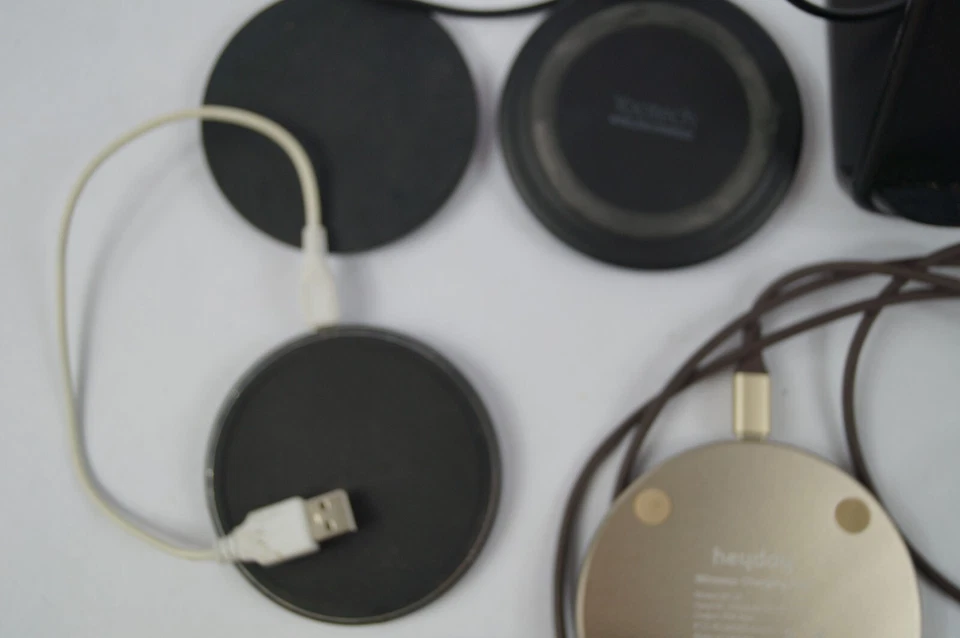 LOT (8) WIreless Charging Pads Stations HeyDay Black Web Version YooTech D321 - Image 2 of 4