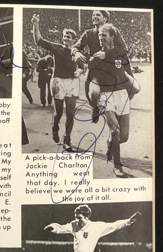 WM 1966 Bobby Moore & Jack Charlton handsigniert montiert Zeitschriftenschnitt - Bild 3 von 4