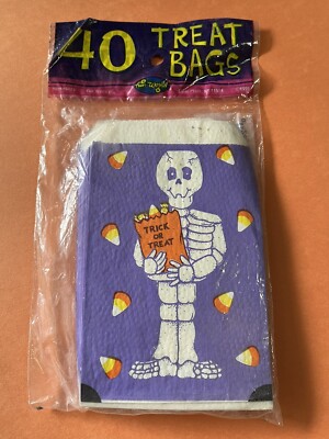 Vintage Halloween Trick Or Treat Paper Bags SKELETON CANDY CORN Fun World 1995