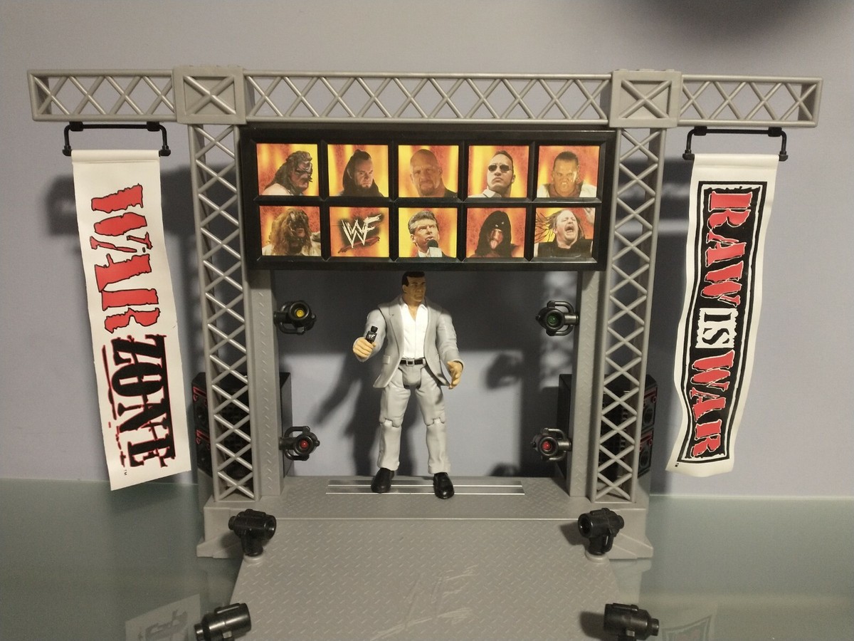 Lot De 6 Figurines Catch WWE Titan Tron Live – JAKKS Pacific – Années 90-2000