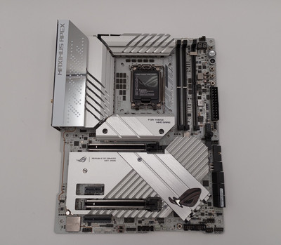 ASUS ROG Maximus Z790 Apex Gaming Intel Sockel LGA1700 DDR5 ATX Mainboard