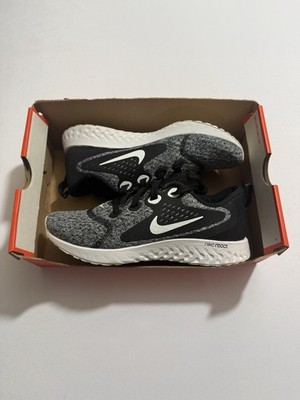New Women s Size 6 Black White Nike Legend React Running Shoes AA1626 009