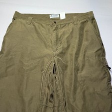 Columbia Sportswear Company Olive Green Hikin...