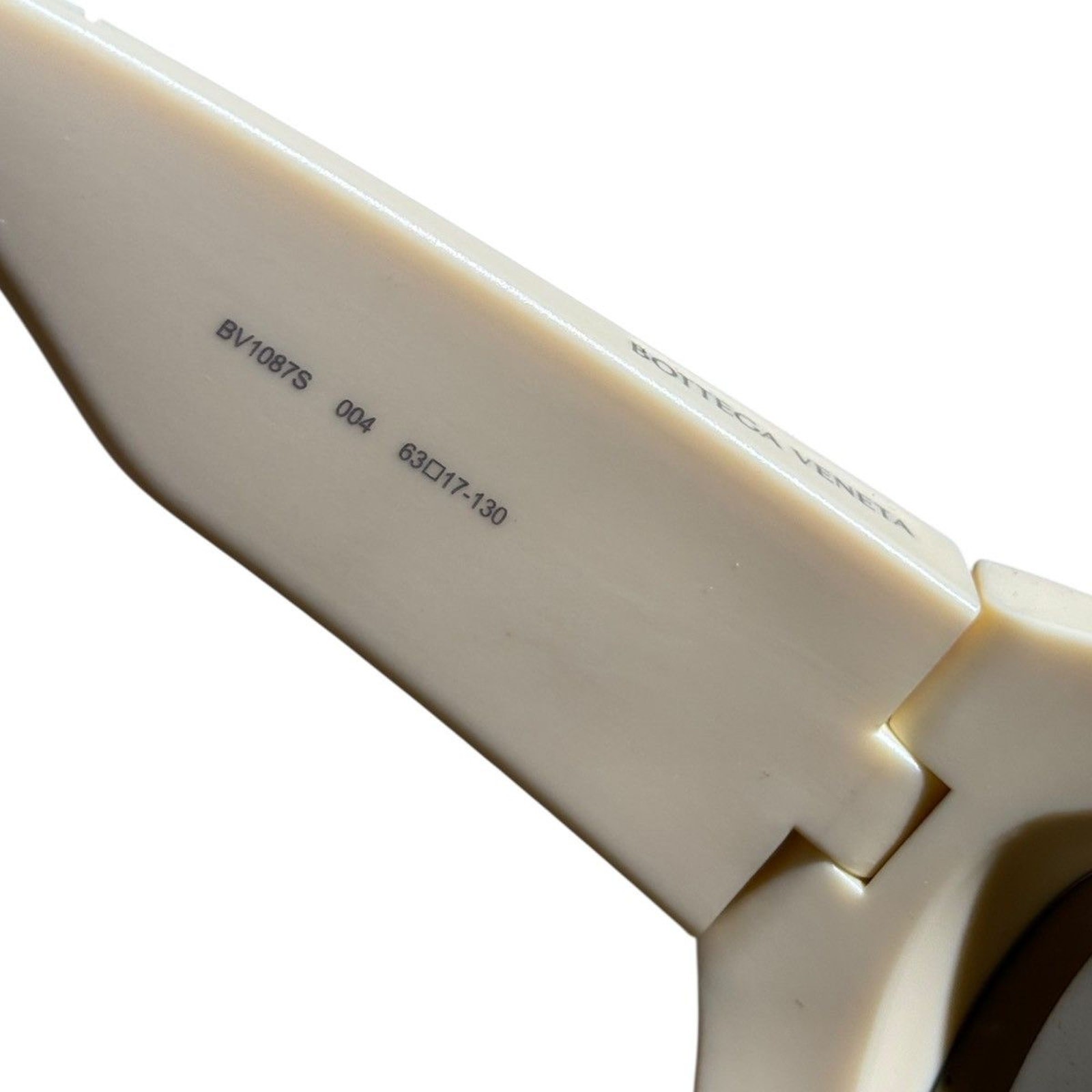 BV1087S Rounded sunglasses - image 6