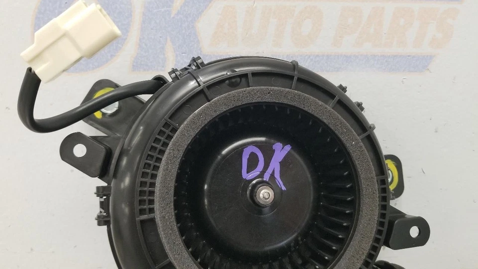 23 TOYOTA SEQUOIA HYBRID BATTERY COOLING FAN LEFT DRIVER - Image 4 of 4