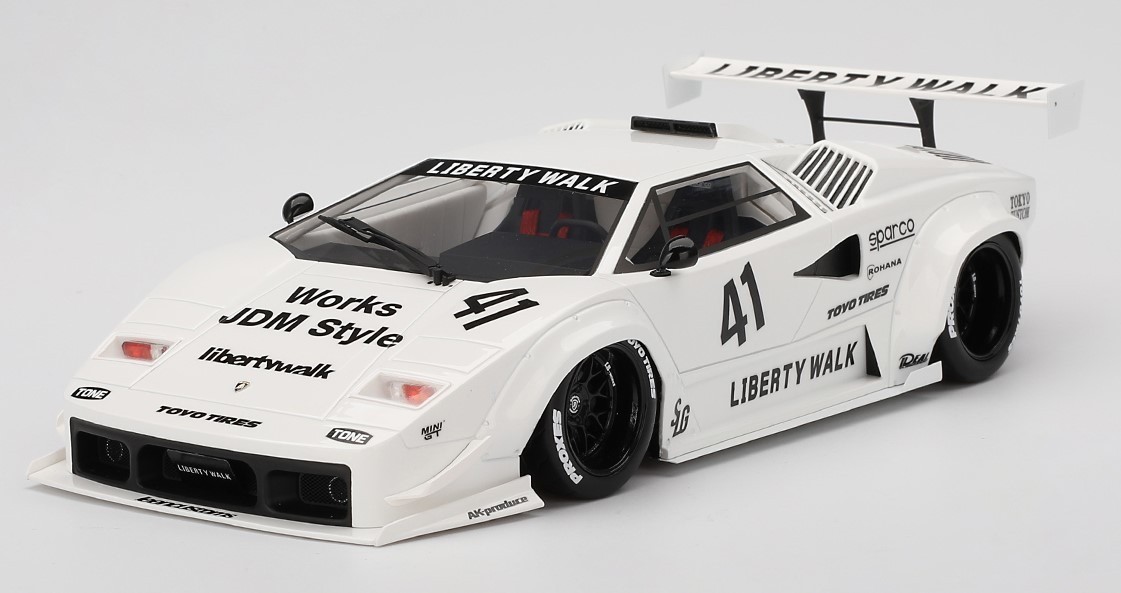Lamborghini Countach LB-WORKS White 2024 Tokyo Auto Salon in 1:18