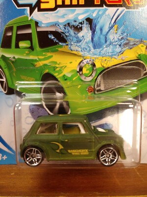 Hot Wheels COLOR SHIFTERS - MINI COOPER - Color Changing Car