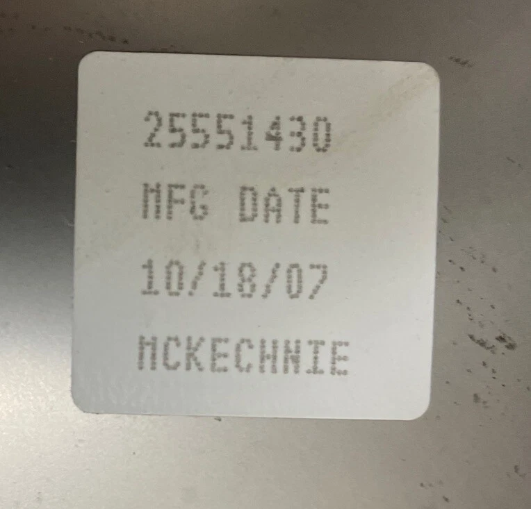 Cubierta de rueda base chasis comercial Buick LeSabre original GM 1992-1999 25551430 Foto 4 de 4