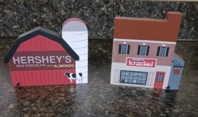 Cat's Meow 1992 - Hershey Milk Chocolate with Almonds Barn
