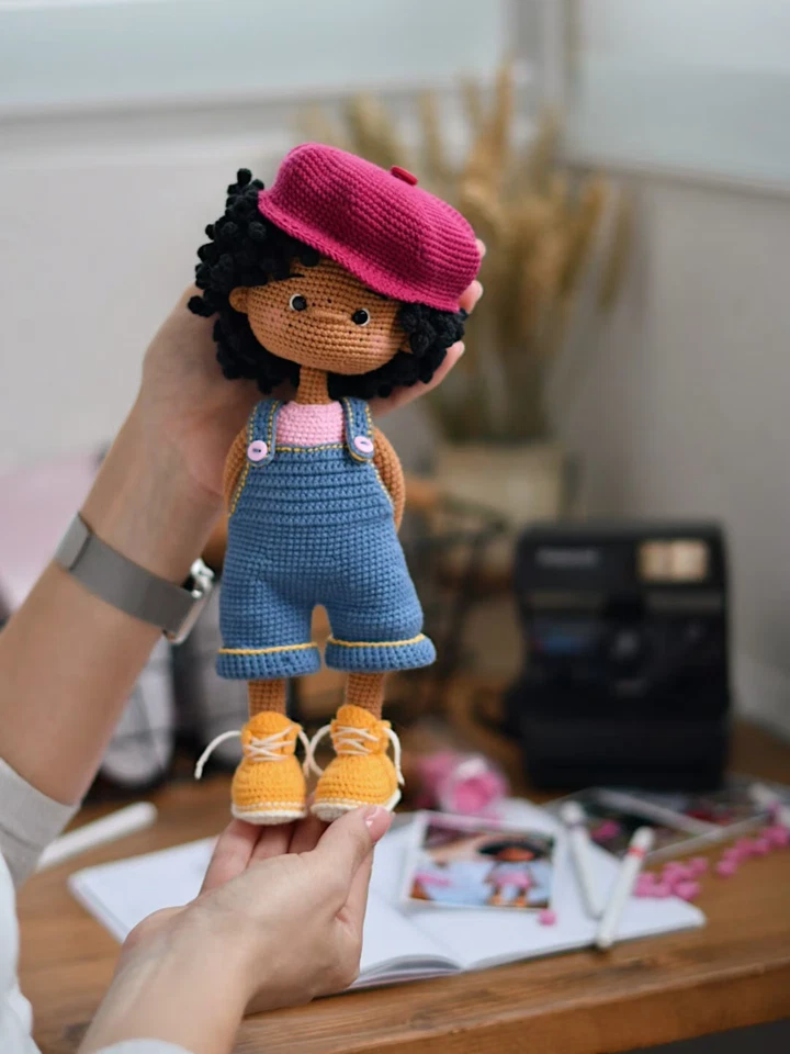 Muñeca Amigurumi Afroamericana Muñeca Negra Crochet Muñeca Bebé Negra En Venta Foto 4 de 4