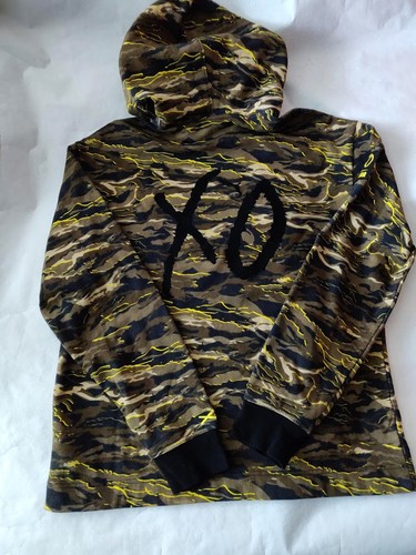 SUDADERA CON CAPUCHA PARA HOMBRE PUMA X ""XO NEGRO CAMO DOP"" ENTRENAMIENTO POR SEMANA - M - $150 - Imagen 7 de 11