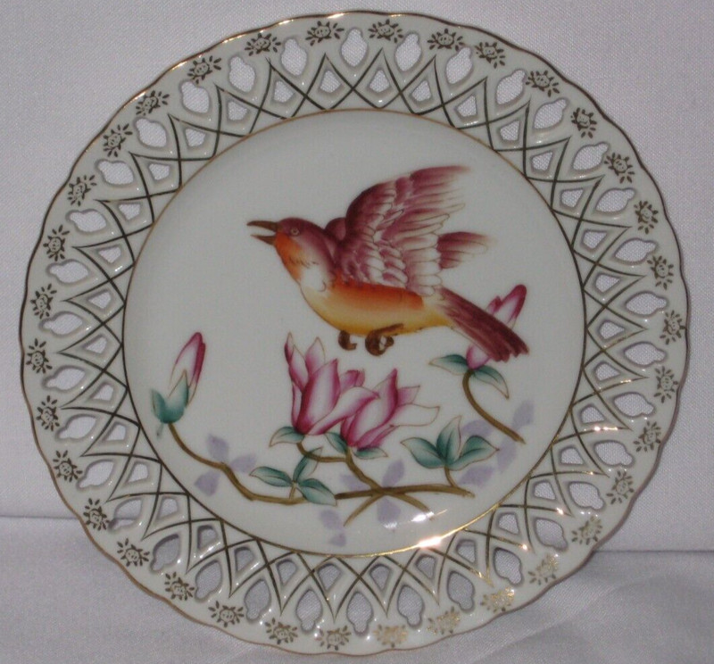 Vintage Bird Collector Plate Pinecone by J B Betson's - Pre-Owned