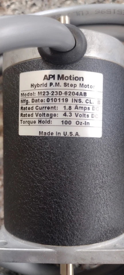 API MOTION HYBRID STEP MOTOR Modell M23-23D-6204AB 4.3 Volt DC 1/4in NEVER USED - Image 2 of 4