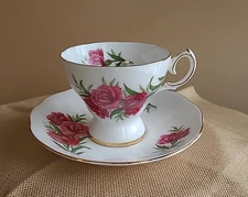 Queen Anne Bone China  Teacup Cup & Saucer MUSICAL England WORKS Pink Carnation