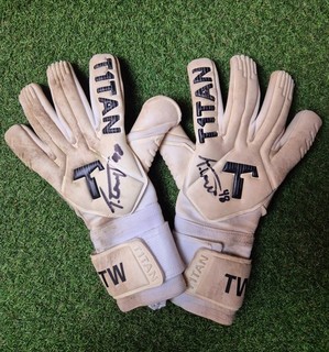 1st FC Union Berlin Goalkeeper Gloves Tom Wisready #1 #48 Signature