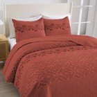 3-Piece Embroidered Quilt Set Elegant Bedspread with Textured Floral & Geometric