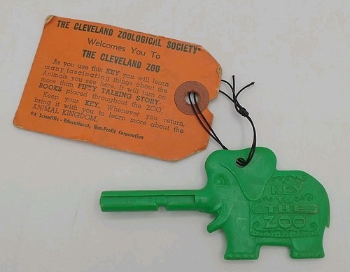 Cleveland ZOO Zoological Society Key & Official Tag Vintage
