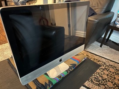 Apple iMac A1311 21.5'' Desktop - MB950LL/A (October, 2009)