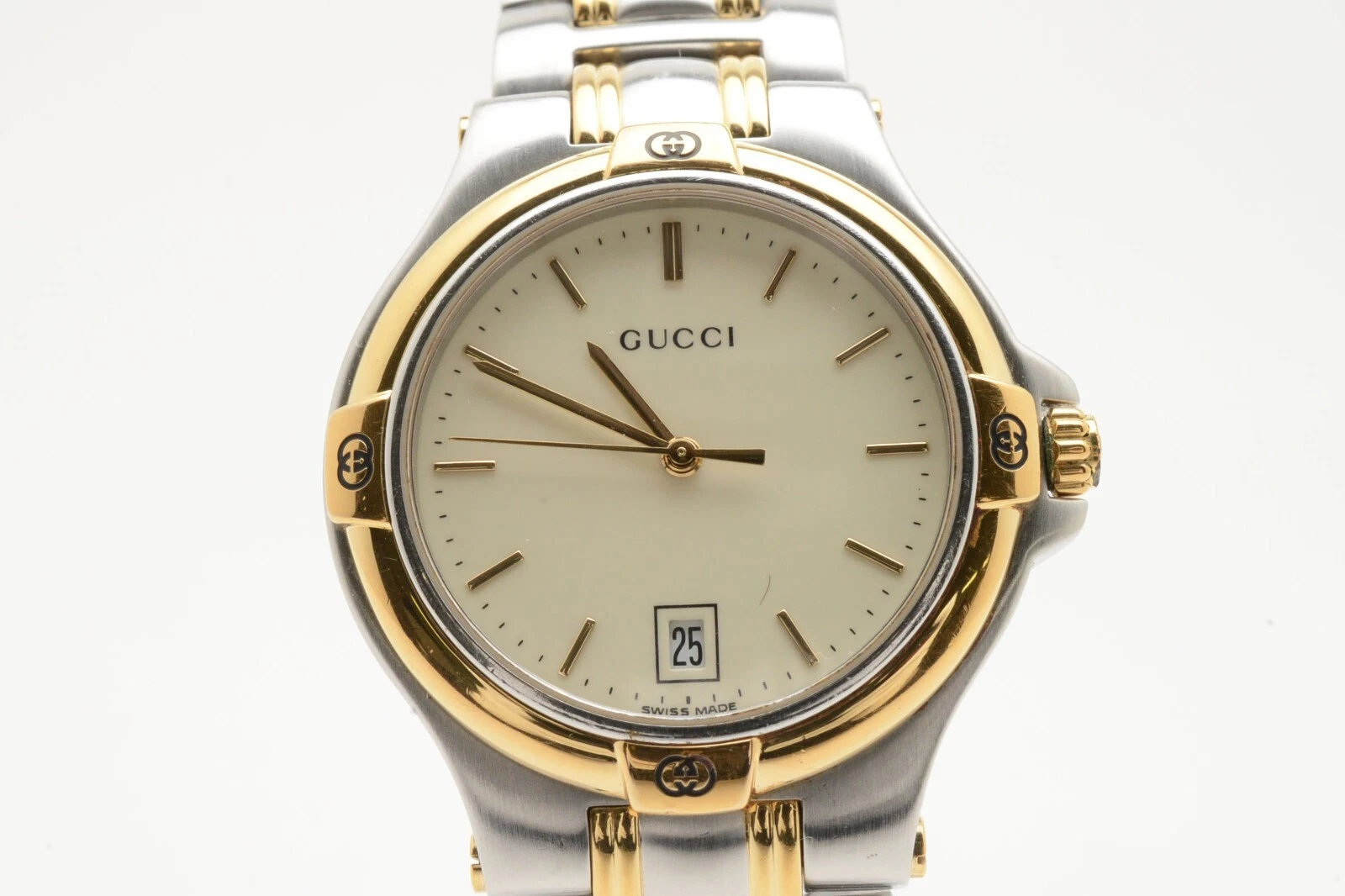 ▶️[PRESQUE COMME NEUVE] Montre à quartz homme vintage Gucci 9040M cadran beige du JAPON
