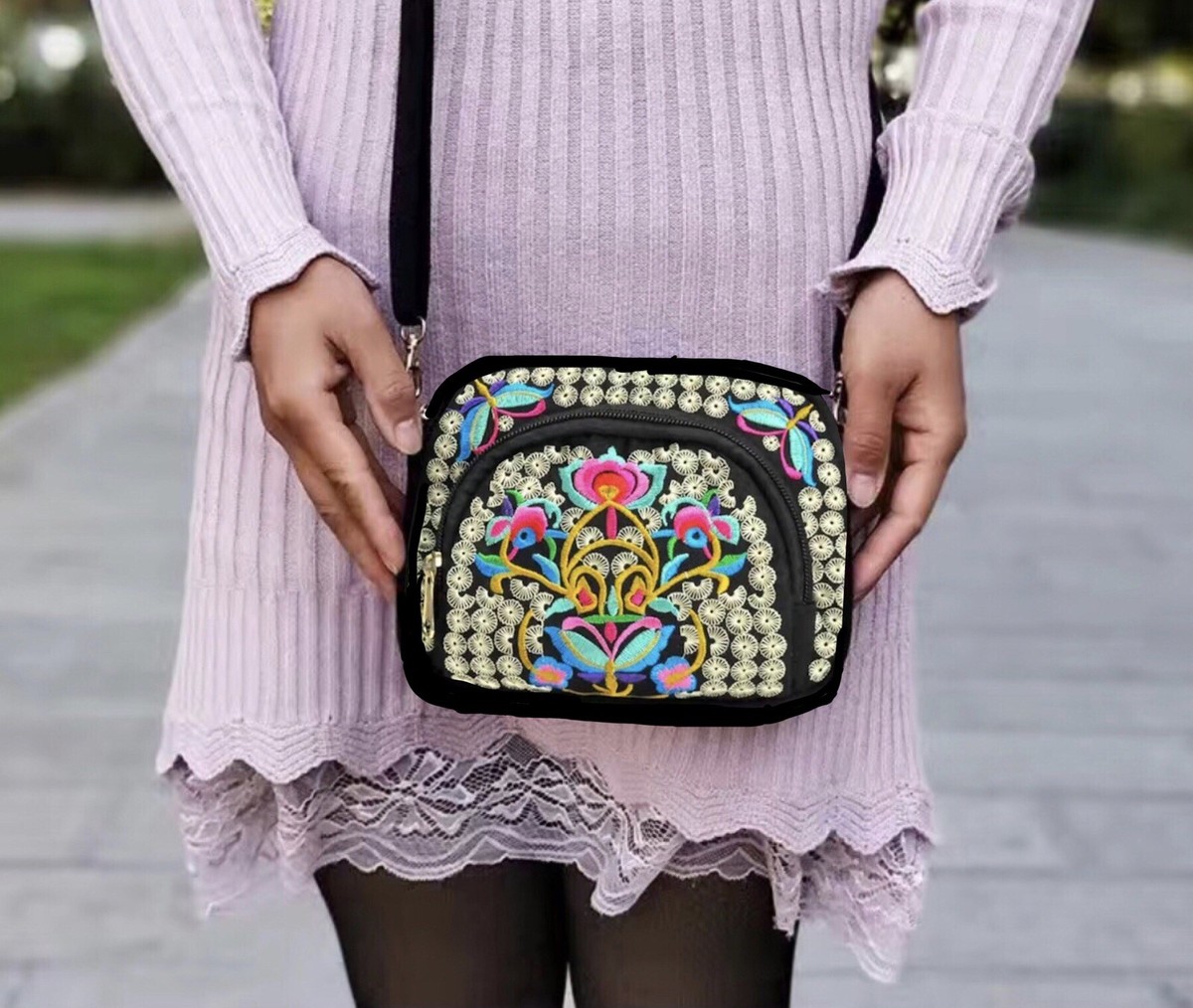 Embroidery Flowers Canvas Crossbody Bag, National Day Offers Random Floral Embroidered Canvas  main image 4