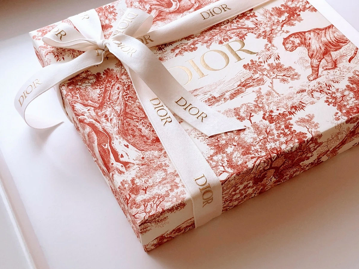 Christian Dior Toile de Jouy Medium gift box with ribbon, Red, 9