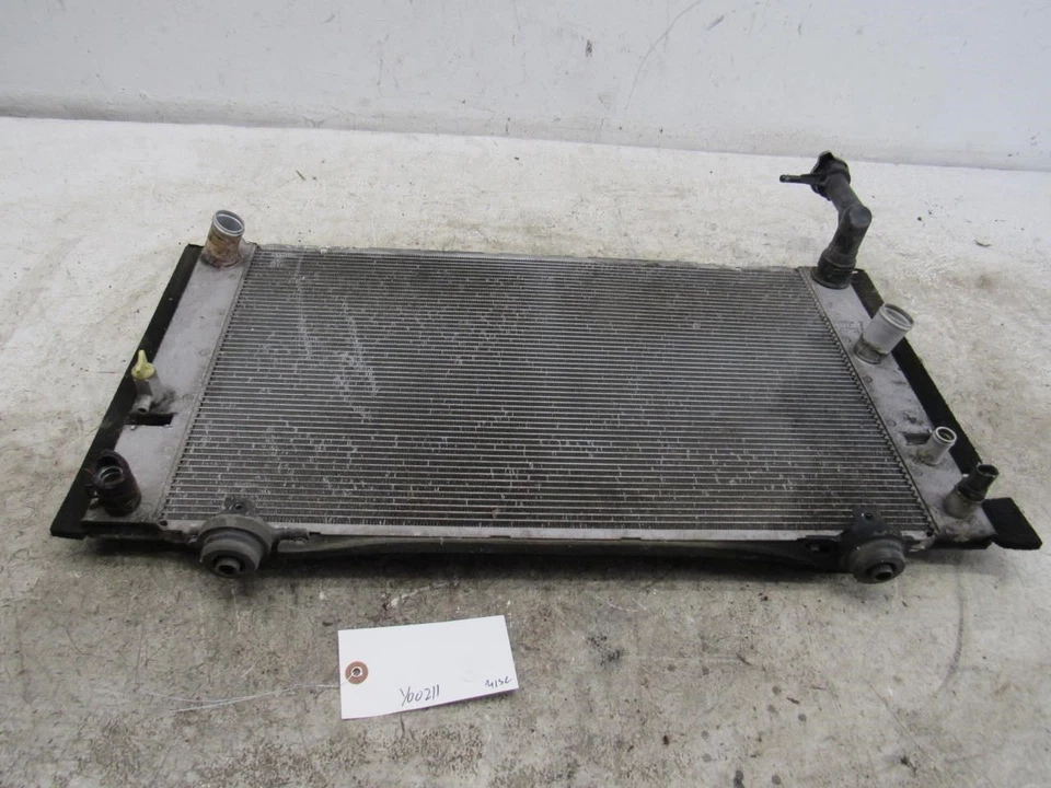 2004 2009 Toyota Prius Hybrid all aluminum radiator assembly oem original part Foto 2 de 4