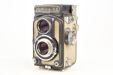 Yashica-44 127 Film TLR Medium Format Camera with 60mm f/3.5 Lens and Case V26