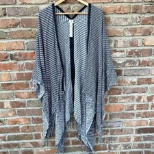 Chico's Fringed Wrap Shawl Cape Poncho Black White One Size Lightweight GUC