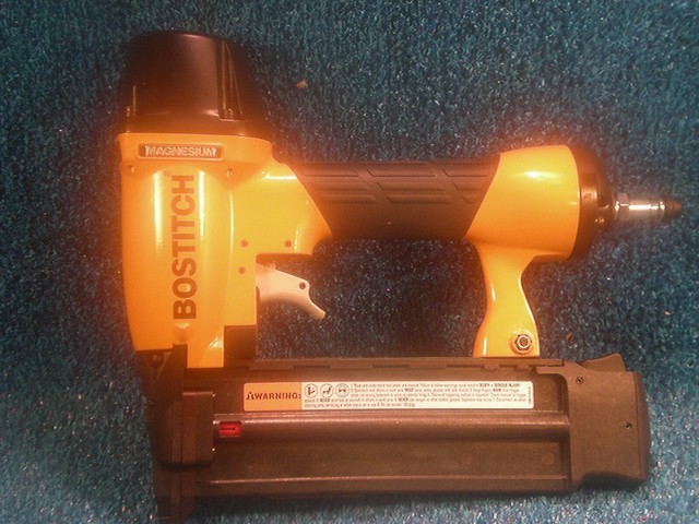 Bostitch BT200 Oil- Magnesium 