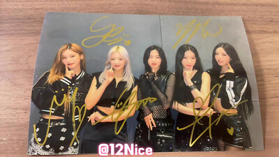 ITZY Group Autographed Hand Signed Photo K-POP COLLECTION 4*6 inches #12Nice