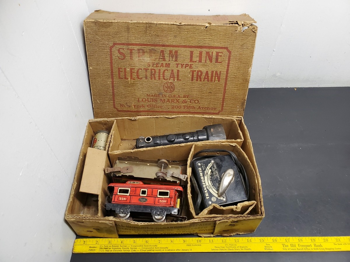 Antique Marx Stream Line Steam Type Electrical Train Set In  display picture 1