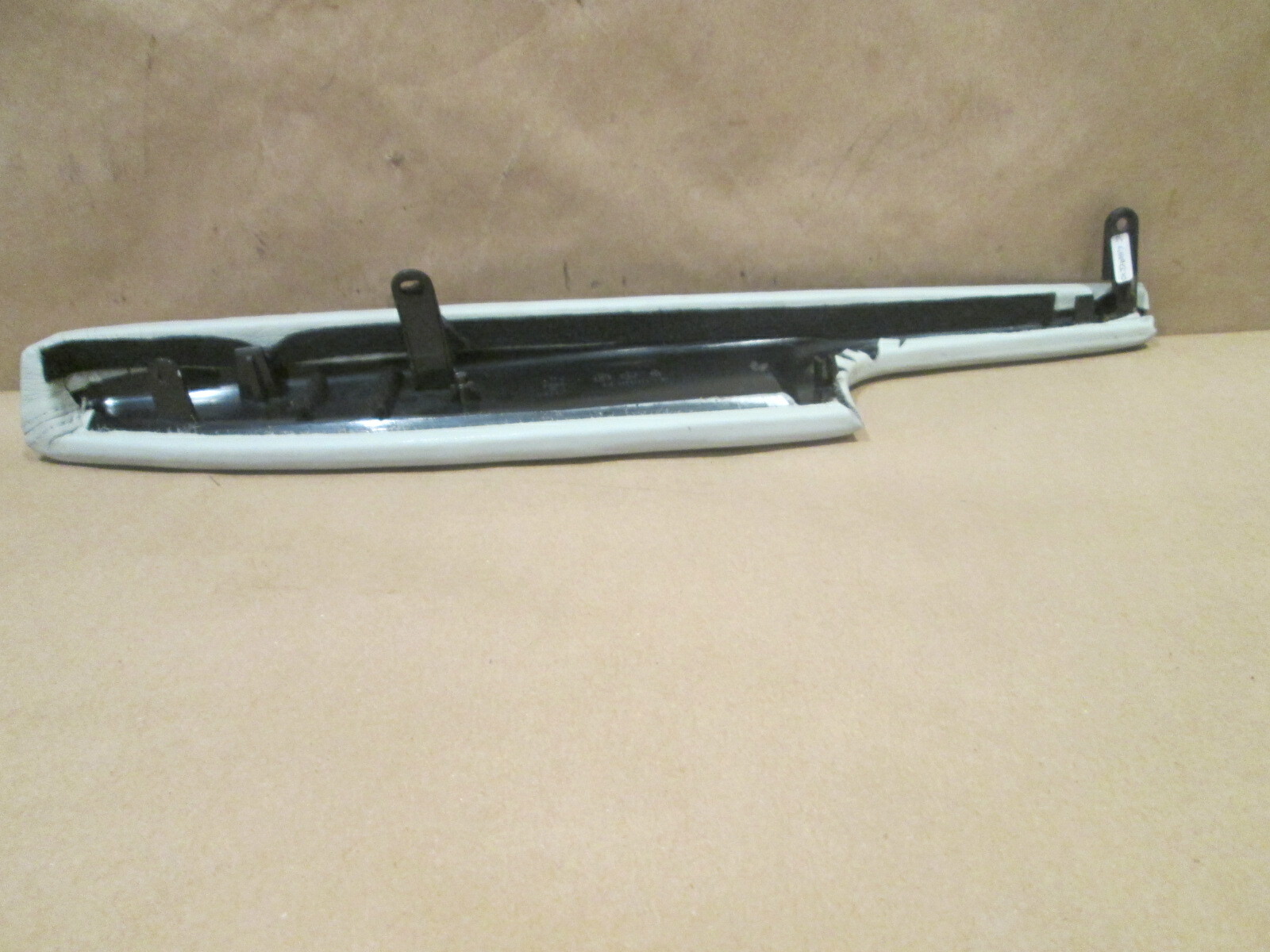 Maserati Quattroporte - LH Front Interior Door Arm Rest Grey- P/N 66938900