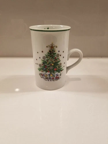 Salem CHRISTMAS EVE (PORCELAIN FINE CHINA) 4 1/4" Tall Cup Mug  Viktor S B312