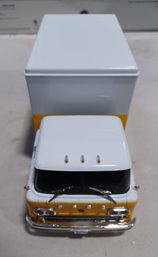 1998 Coca-Cola Brand 1/25 Scale Diecast Metal 1958 C-800 Delivery Truck - 123 - Picture 3 of 4