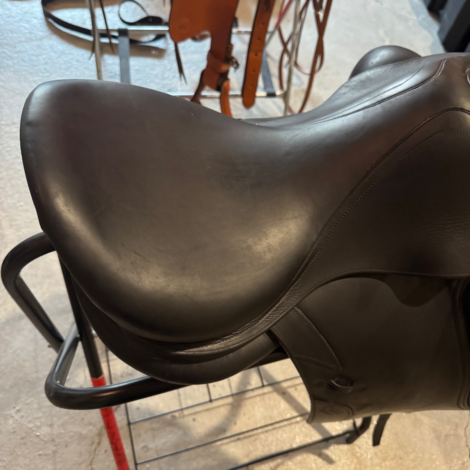 CWD Dressage Saddle, great condition, little use, cover and leathers, 17.5" 