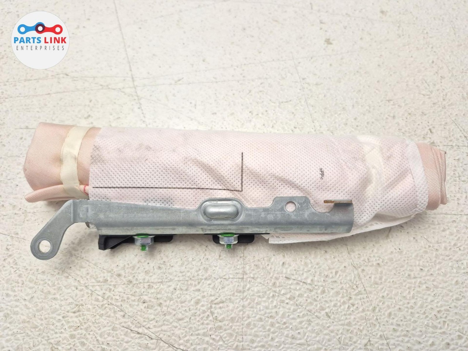 2016-20 BENTLEY BENTAYGA FRONT RIGHT SEAT AIRBAG PASSENGER SIDE SRS AIR BAG 636