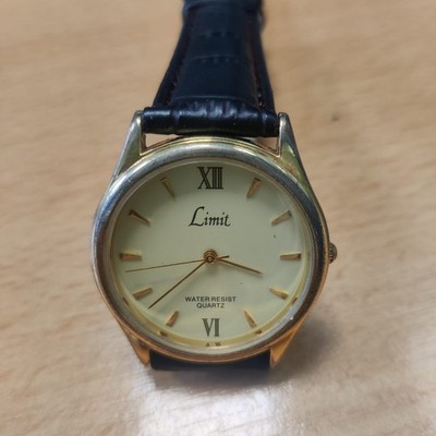 Limit quartz wrist watches for men used with new battery