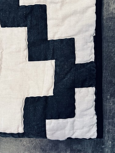 POTTERY BARN KIDS EMILY & MERITT LITTLE BANDIT BLACK WHITE PATCHWORK QUILT TWIN - Picture 4 of 5