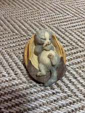Vintage Aynsley Master Craft Sleeping Cat Kitten in Cap 1981 sold as seen 