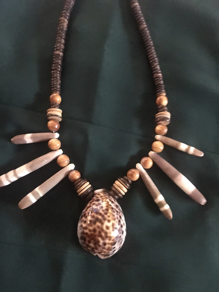 Collar Sea Shell Cowry Shell Islas del Pacífico Foto 3 de 4