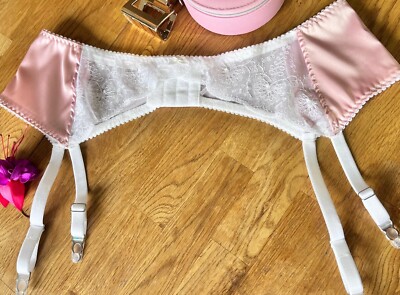 Womens pink satin & white lace 4 straps suspender belt in sizes uk8 - uk22